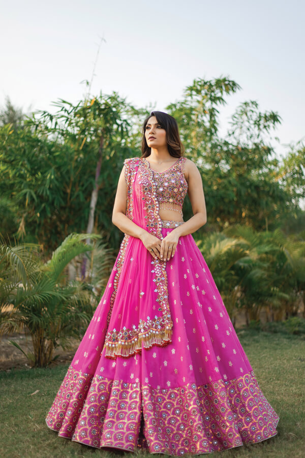 Wedding Machine Ladies Designer Lehenga Choli at best price in Ulhasnagar |  ID: 2849210133255